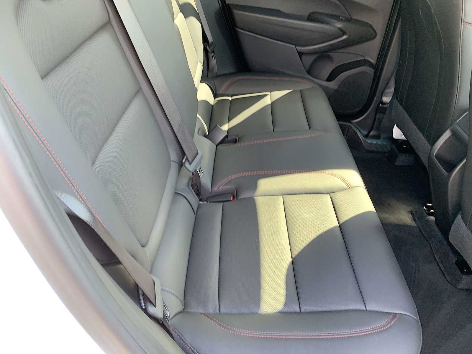Certified 2025 Chevrolet Trax RS w/ Sunroof Package FWD image 25