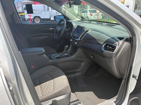 Used 2021 Chevrolet Equinox LT FWD image 4