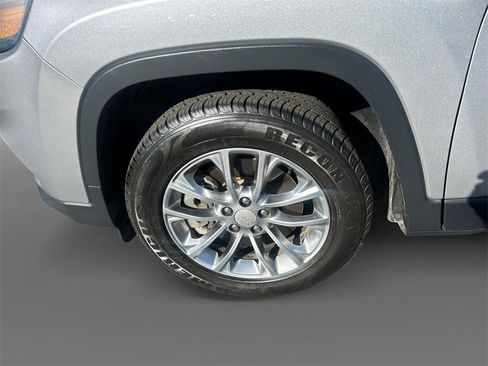 Used 2021 Jeep Cherokee Latitude Lux image 15