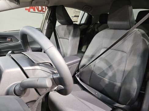 New 2026 Toyota Prius LE image 12
