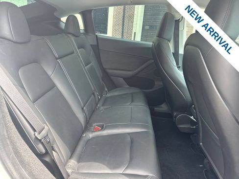 Used 2023 Tesla Model Y Long Range AWD/4WD image 11