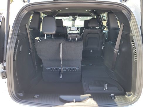 New 2027 Chrysler Pacifica Select w/ Family Tech Group FWD image 8