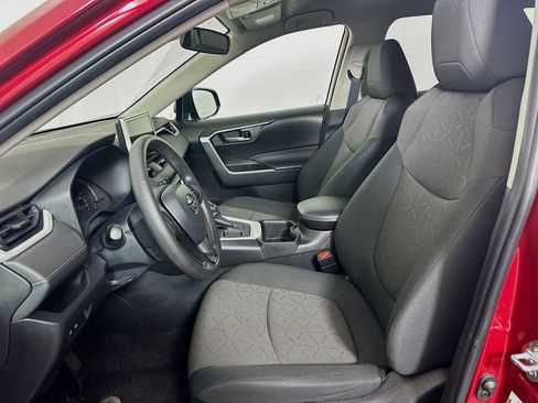 Used 2023 Toyota RAV4 XLE FWD image 31