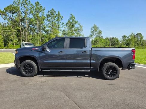 Used 2021 Chevrolet Silverado 1500 Custom Trail Boss w/ LPO, Dark Essentials Package AWD/4WD image 2