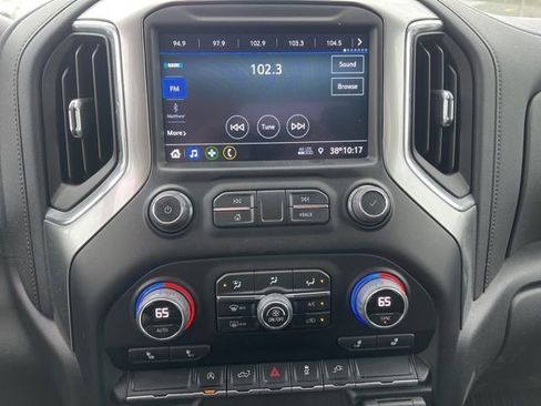 Used 2021 Chevrolet Silverado 1500 LT w/ Fleet Comfort Package image 10