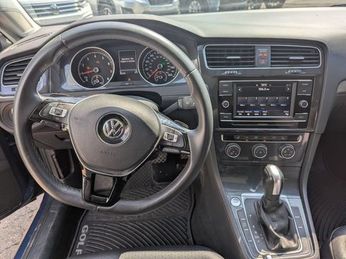 Used 2020 Volkswagen Golf 4-Door FWD image 9