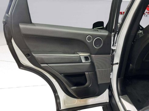 Used 2017 Land Rover Range Rover Sport HSE image 24