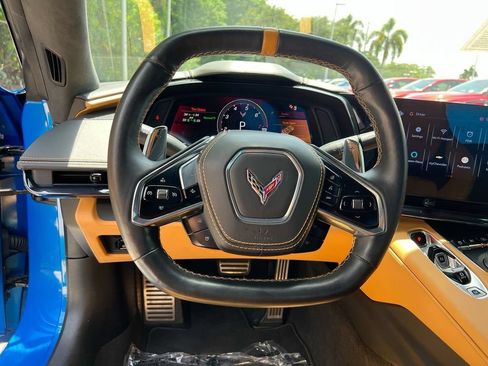Used 2024 Chevrolet Corvette Stingray Premium Conv w/ Z51 Performance Package RWD image 13