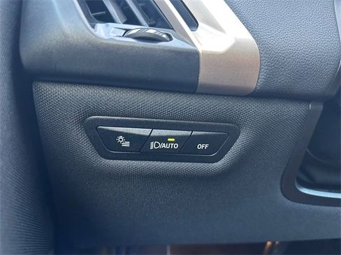 Certified 2025 BMW iX xDrive50 image 33