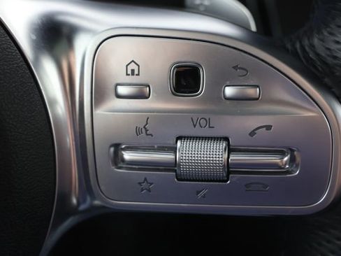Used 2022 Mercedes-Benz GLC 300 4MATIC w/ AMG Line image 12