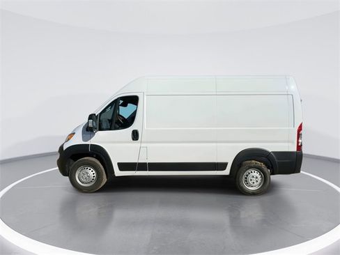 New 2026 RAM ProMaster 2500 w/ Convenience Group image 5