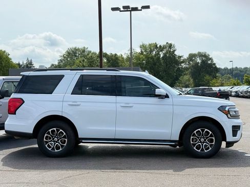 Certified 2023 Ford Expedition XLT AWD/4WD image 39