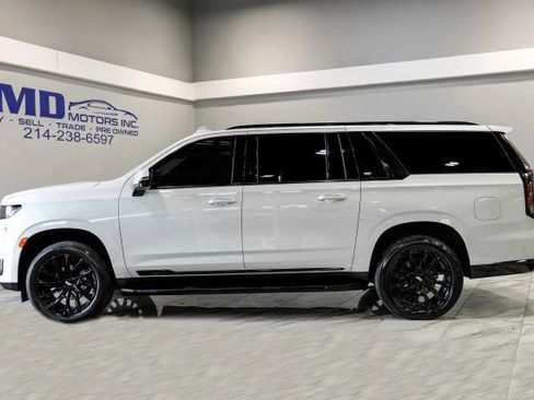 Used 2021 Cadillac Escalade ESV Sport w/ Heavy-Duty Trailer Package AWD/4WD image 14