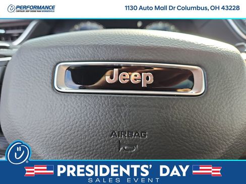 New 2025 Jeep Grand Cherokee Altitude image 22