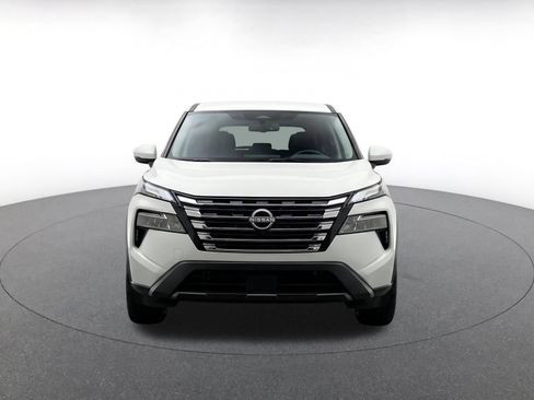 Used 2025 Nissan Rogue SV AWD/4WD image 4
