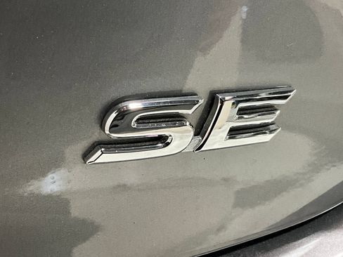 Used 2026 Toyota Camry SE FWD image 29