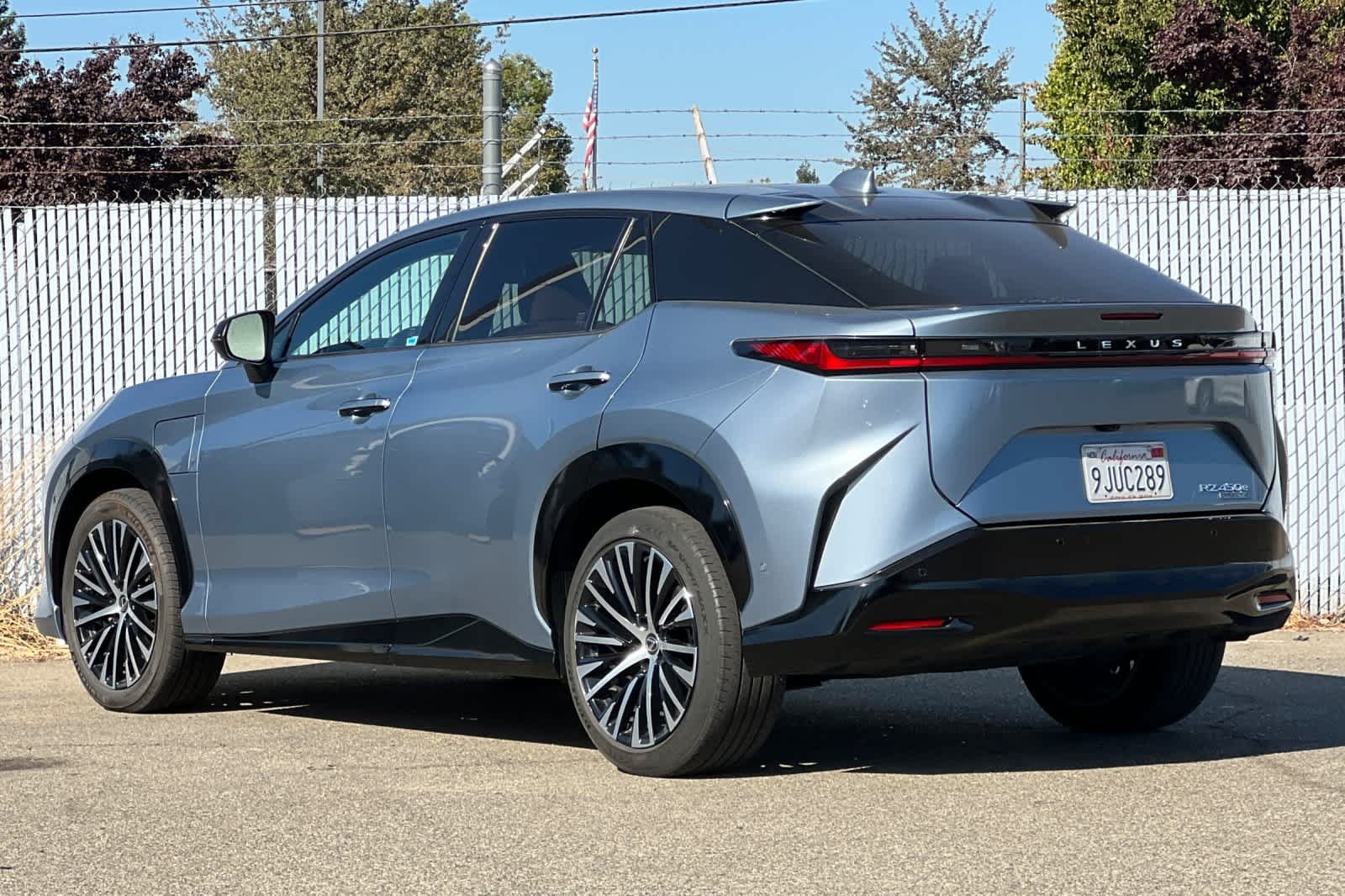 Used 2023 Lexus RZ 450e Premium w/ Cold Area Package AWD/4WD image 5