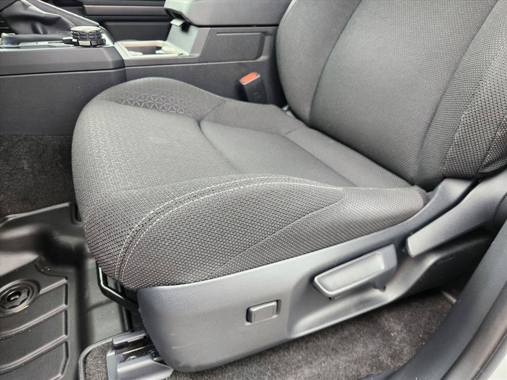 Certified 2025 Toyota 4Runner SR5 AWD/4WD image 18