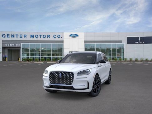 New 2024 Lincoln Corsair Grand Touring image 2