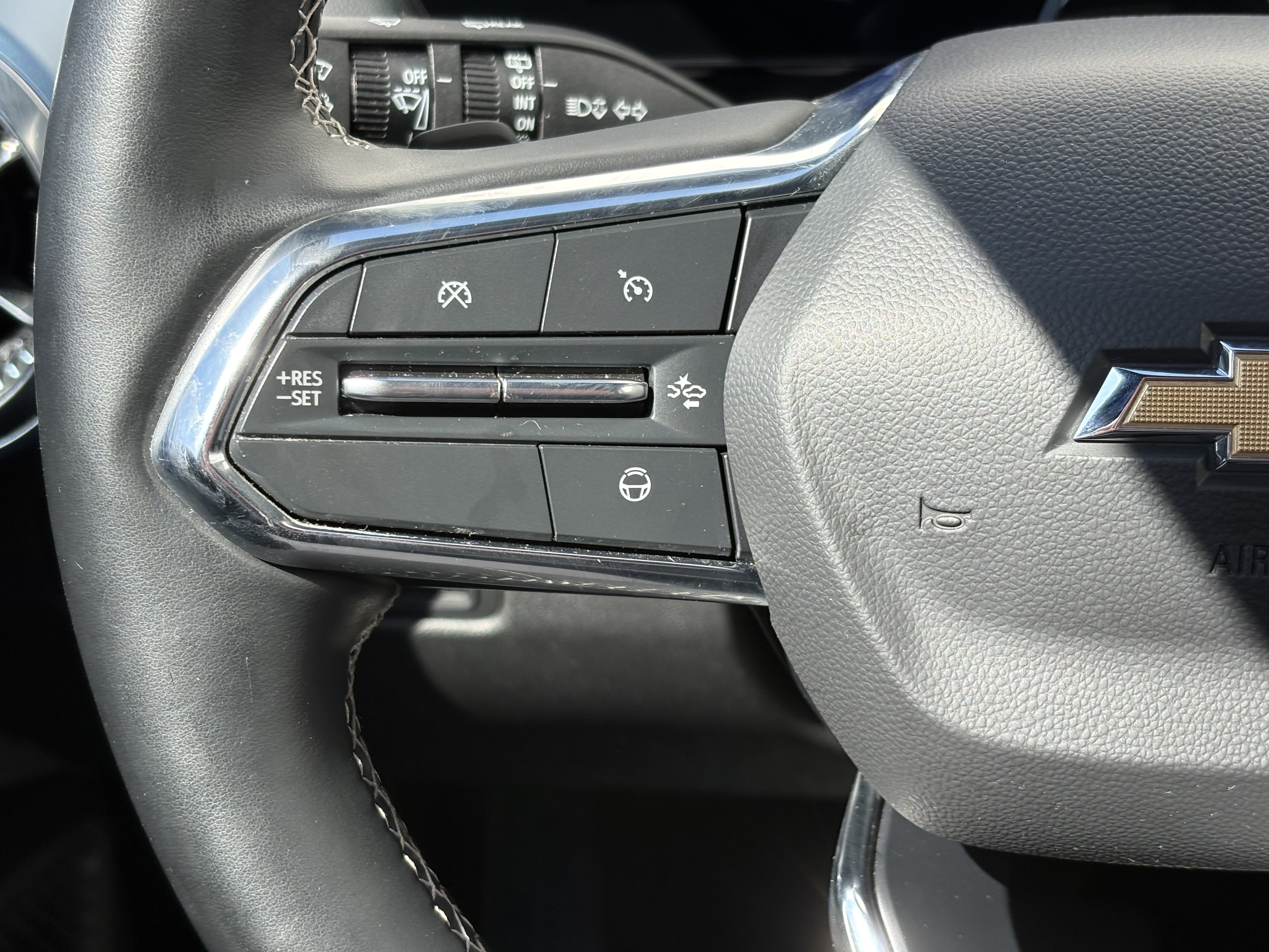 Used 2024 Chevrolet Equinox EV LT w/ Active Safety Package 3 FWD image 16