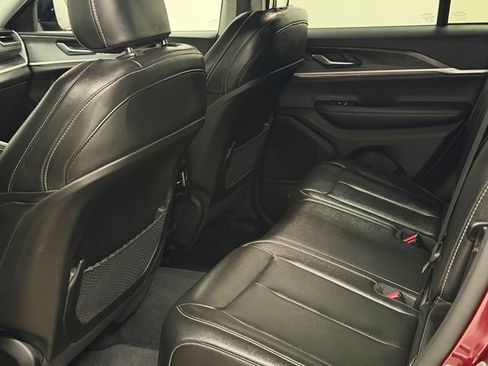 Used 2023 Jeep Grand Cherokee Limited AWD/4WD image 25