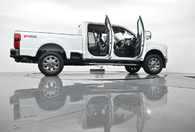 New 2026 Ford F350 Lariat w/ Chrome Package AWD/4WD image 57