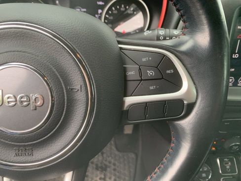 Used 2020 Jeep Compass Trailhawk image 17