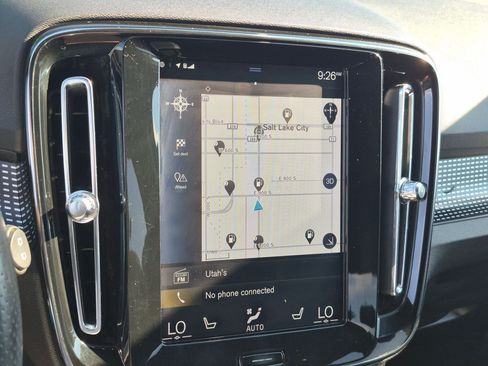 Used 2020 Volvo XC40 T5 R-Design AWD/4WD image 24