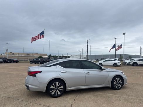 Certified 2022 Nissan Altima 2.5 SL FWD image 23