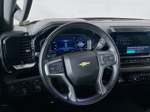 Used 2023 Chevrolet Silverado 1500 LT AWD/4WD image 18