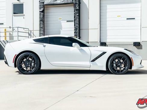 Used 2016 Chevrolet Corvette Stingray Coupe image 13