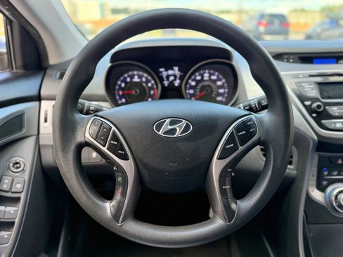 Used 2013 Hyundai Elantra GLS w/ Preferred Pkg image 24