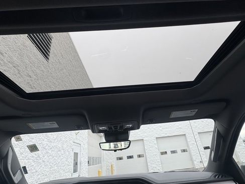 Used 2024 GMC Sierra 1500 Denali w/ Technology Package image 12