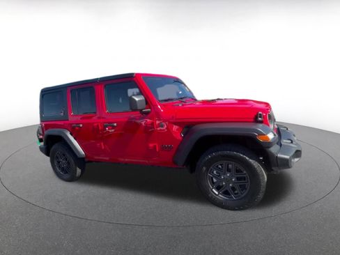 Used 2025 Jeep Wrangler Unlimited Sport AWD/4WD image 2