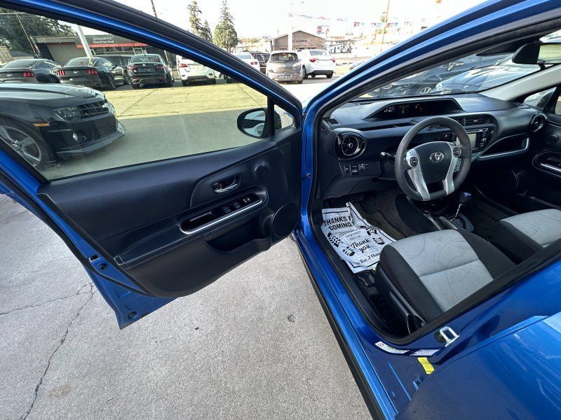 Used 2017 Toyota Prius C Two FWD image 11