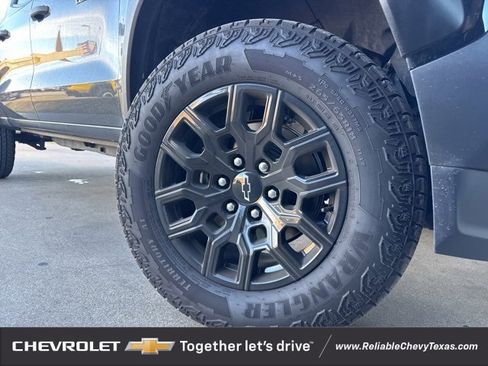 Certified 2024 Chevrolet Colorado Trail Boss w/ Advanced Trailering Package image 27