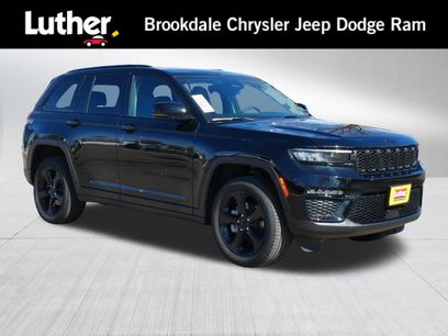 Used 2023 Jeep Grand Cherokee Limited w/ Black Appearance Package