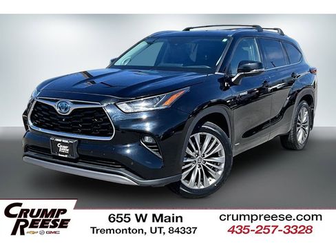 Used 2021 Toyota Highlander Platinum AWD/4WD image 1