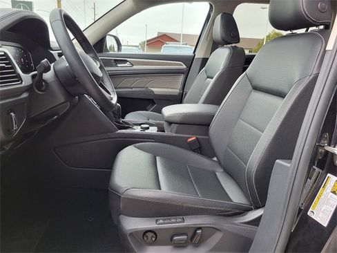 Used 2023 Volkswagen Atlas SEL image 4