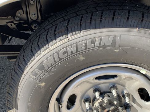 New 2026 Ford F250 XL w/ XL Chrome Package image 14