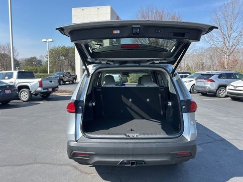 New 2026 Toyota Grand Highlander XLE image 7