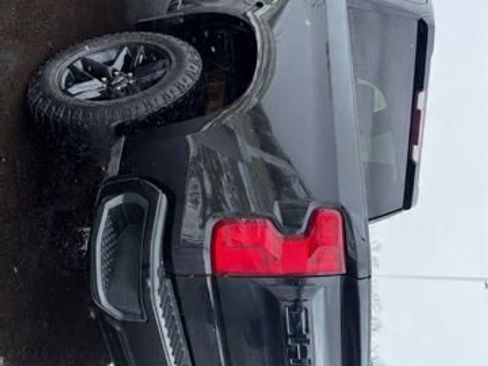 Used 2019 Chevrolet Silverado 1500 Custom Trail Boss w/ Custom Convenience Package image 10