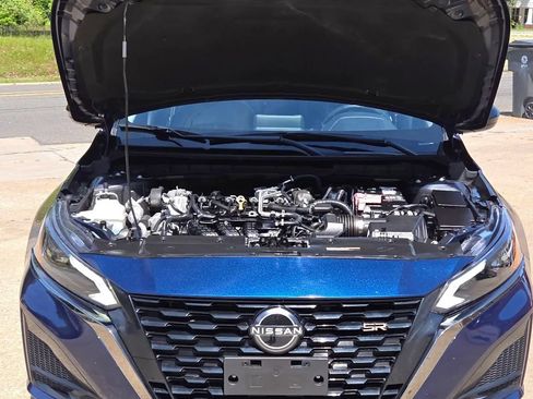 Used 2024 Nissan Altima 2.5 SR FWD image 31