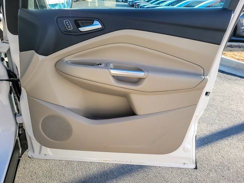 Used 2018 Ford Escape SE w/ SE Sync 3 Package image 21