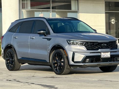 Used 2021 Kia Sorento SX image 8