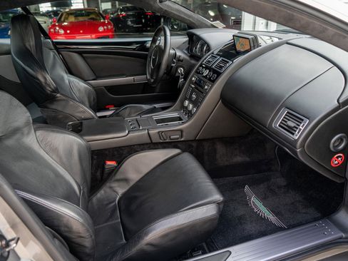 Used 2006 Aston Martin DB9 Coupe RWD image 30