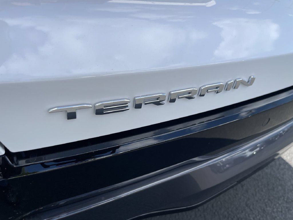 New 2027 GMC Terrain AT4 w/ Technology Package II AWD/4WD image 31