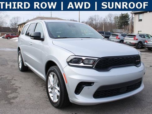 Used 2025 Dodge Durango GT image 2