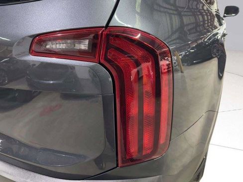 Used 2022 Kia Telluride LX AWD/4WD image 9