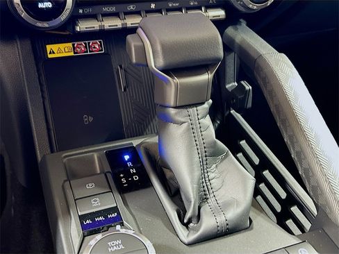 New 2026 Toyota 4Runner Limited image 14